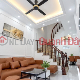 Selling Minh Khai house, 40m x 4 floors, 4.2 billion, wide entrance _0