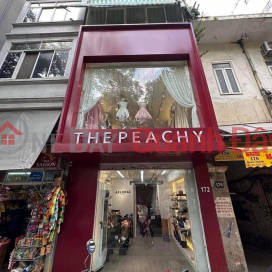 The owner rents a house on Quan Thanh street, good location. - Area 30m x 4 floors = 120m2. - Frontage more than 4m. _0