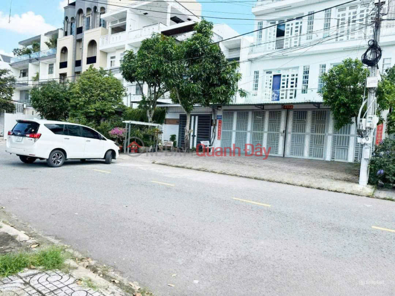 84. Owner Offers Building for Rent on Con Khuong Street (With Elevator) Vietnam, Rental đ 40 Million/ month