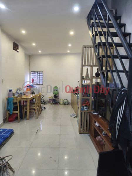 đ 3.29 Billion, ► Alleyway near Le Duan Street, 42m2, 2 floors, wider at the back, 2 bedrooms (can add 1 more bedroom downstairs),over 3 billion VND.