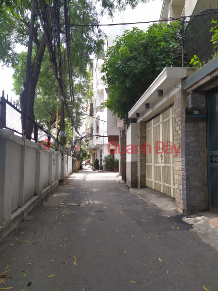 Nice little house in the center of Dong Da, 2 airy, park view, parked car, 3 bedrooms, 3.49 billion Sales Listings