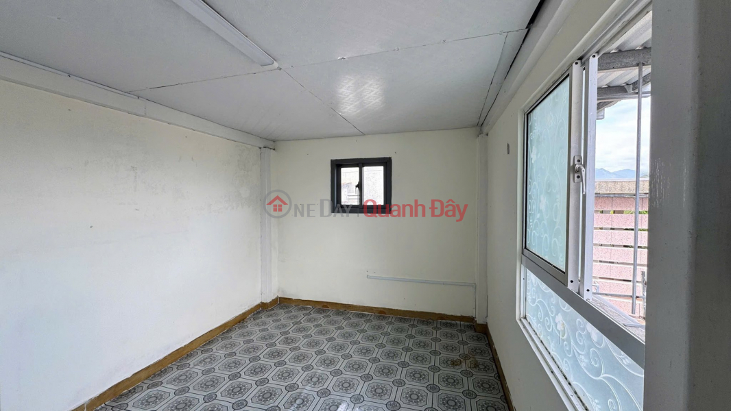 đ 1.65 Billion | 3-story house with a rooftop terrace for sale in the heart of Nha Trang city, Phan Dinh Giot street, price 1.65 billion VND.