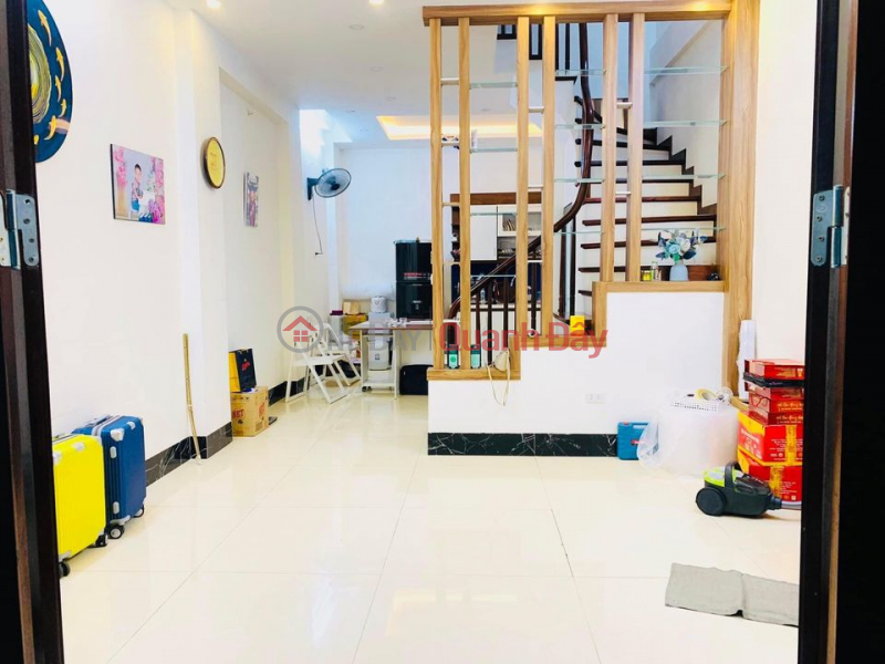 HOUSE FOR SALE 6 storeys DUONG QUANG HAM - CAU Giay Center - 6 storeys glitter - QUALITY FURNITURE - CAR SURROUND - OWNER Sales Listings