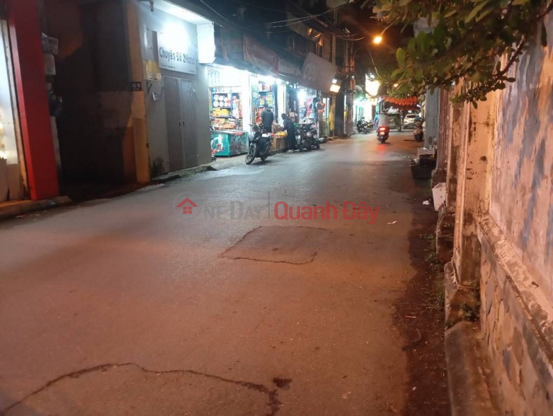 Property Search Vietnam | OneDay | Residential | Sales Listings House for sale in alley 175, Bo De. Superb location, just one house away from the main street, price just over 7 billion VND (negotiable).