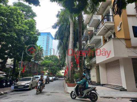 HOUSE FOR SALE IN DO QUANG STREET, PLOT WITH SIDEWALK, 52M2, 4M FRONTAGE, CAR ACCESS, SUITABLE FOR BUSINESS OR OFFICE, 26.X BILLION VND _0