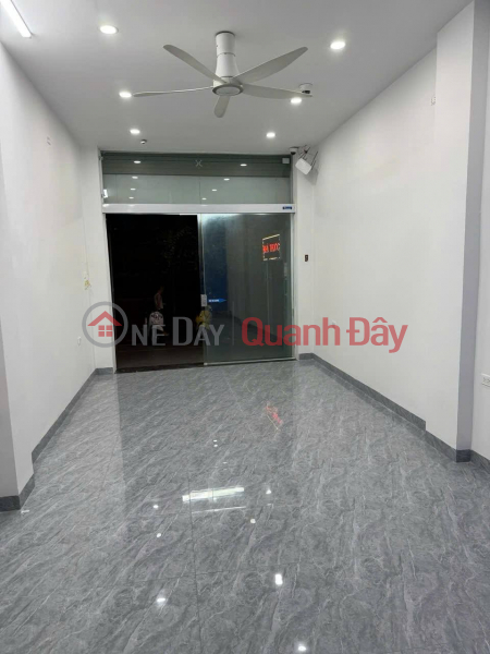 đ 19.5 Billion URGENTLY SELLING A HOUSE ON KHUAT DUY TIEN STREET, THANH XUAN, SIDEWALK FOR BUSINESS, 6 FLOORS, OPEN FLOOR, 19.X BILLION