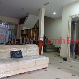 House for sale 96m2 Nghi Tam Street, Tay Ho Street Business Avoiding Car Garage 11.3 Billion VND _0