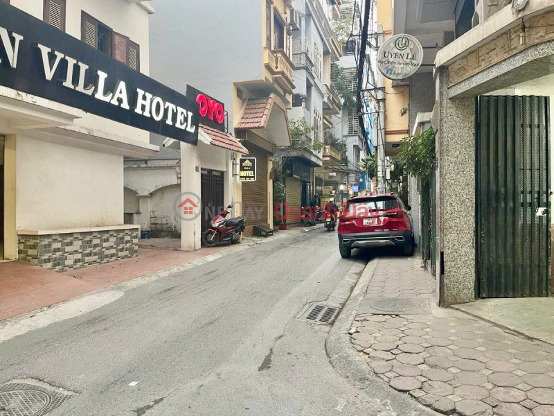 đ 17.9 Billion BEAUTIFUL HOUSE - GOOD PRICE - House for sale with business frontage on Thai Ha Street, Dong Da, Hanoi City