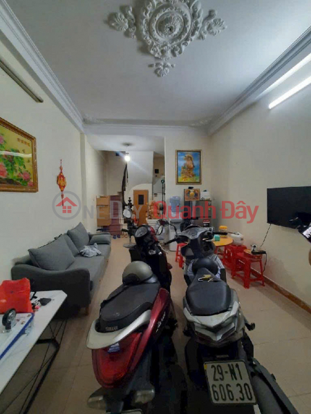 Property Search Vietnam | OneDay | Residential Sales Listings House for sale Lac Long Quan, Tay Ho, 42m x 4 floors, car. Price: 5.8 billion