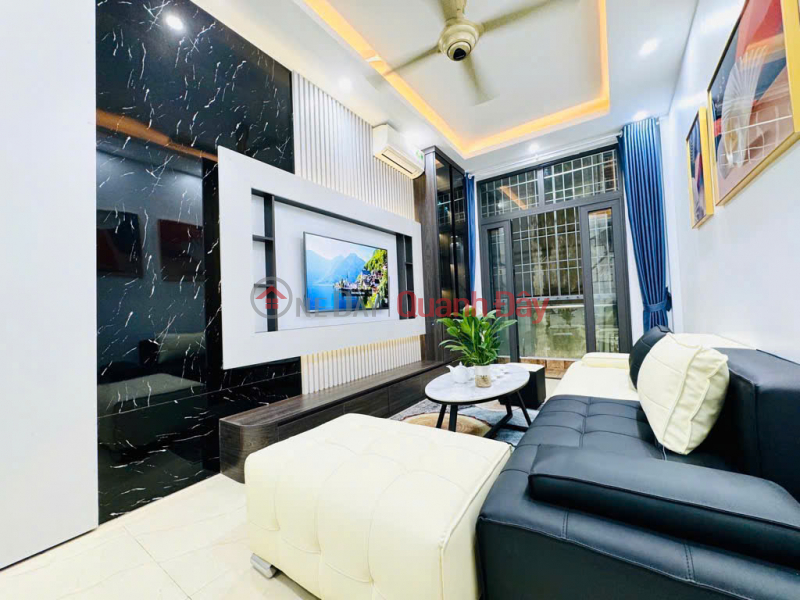 đ 6.25 Billion, House for sale in Khuong Trung, 32m x 5m, 2nd floor, open front and back - Full furniture included