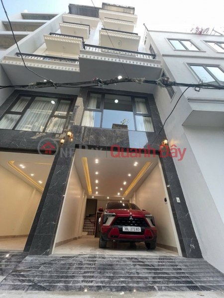 House for sale in alley 94, Thuong Thanh, 40m² x 6 floors, garage, elevator, slightly over 11 billion VND (negotiable). Sales Listings