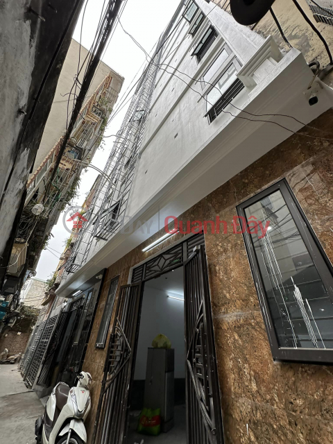 Super product of Lang, Dong Da, 175m2, area: 8.5m, wide alley, densely populated area _0