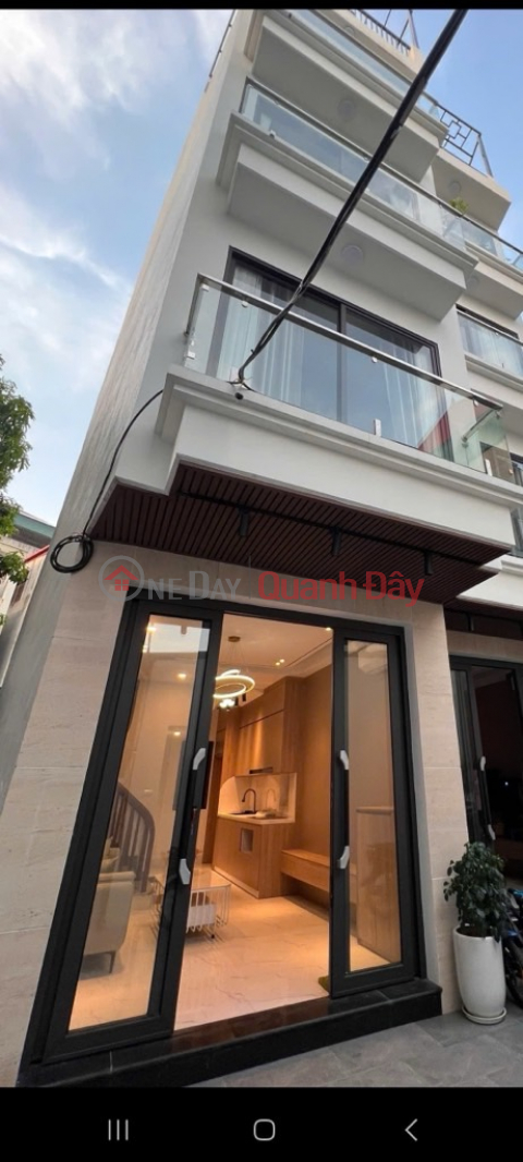 Bán nhà ngõ 71 Việt Hưng 31m x 5T lô góc, mới tinh như hình, oto đỗ cổng. LH 0936123469 _0