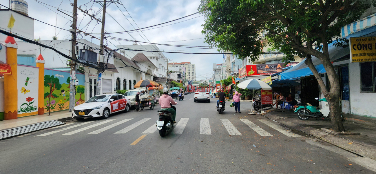 Bán nhà HXH Tân Hương q.Tân Phú 72m², 2TẦNG,6.39 Tỷ - CẠNH CHỢ, NHÀ THỜ Việt Nam, Bán đ 6,39 tỷ