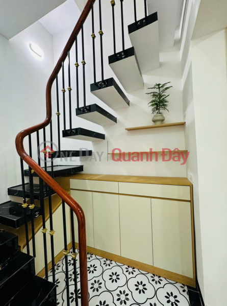 đ 5.3 Billion BEAUTIFUL HOUSE LOOKING FOR A NEW OWNER - MILITARY HOUSE - KIM GIANG STREET, HOANG MAI - PRIME LOCATION