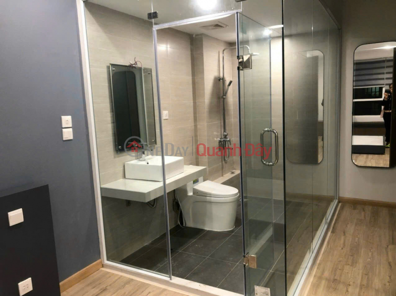 Owner urgently selling a 2-bedroom, 81m2 apartment in Seasons Avenue, S2 building, mid-floor, fully furnished, pool view. Sales Listings