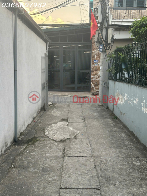 Chính chủ cần tiền bán nhanh lô đất 42m2 Phường Ngọc Thụy, Long Biên, Hà Nội, giá đầu tư _0