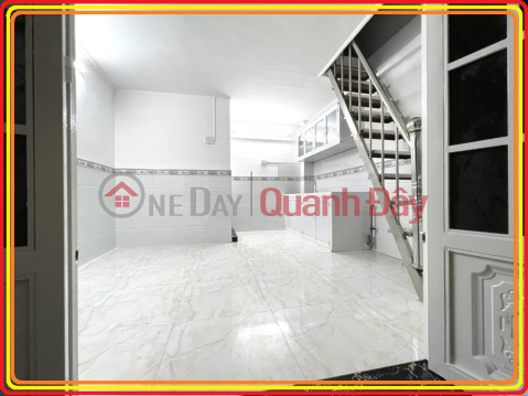 Beautiful small house with 1 ground floor and 2 floors in the center of District 1, Ho Chi Minh City _0