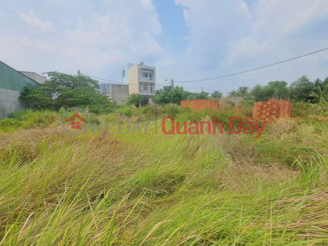 HÀNG HIẾM, 2 mặt tiền, Sát Vinhome Quận 9, DT 88m2 ( 6.4 x 15) chỉ 4 ty nhỉnh _0