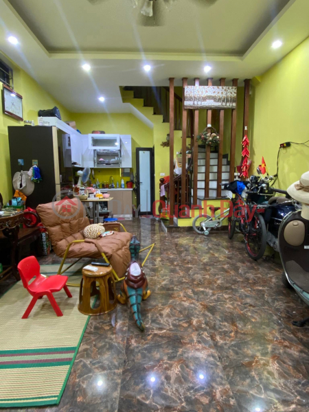 House for sale, Corner Lot, Kim Ma Street (Giang Van Minh) 37\\/40m, 6 floors, 4.8m frontage 10.5 billion, good business Sales Listings