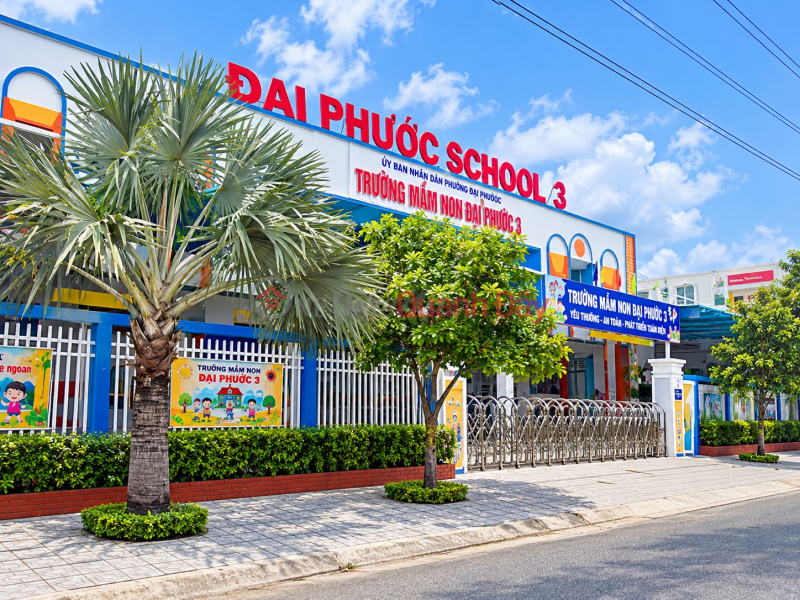 OWNER SELLING 3 PLOTS OF RESIDENTIAL LAND WITH 26 EXISTING RENTAL ROOMS GENERATING CASH FLOW, LOCATED ON PROVINCIAL ROAD 743A. Sales Listings