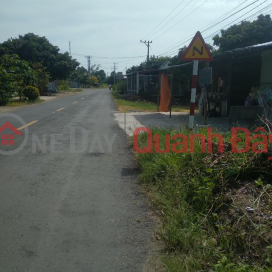 OWNER NEEDS TO SELL FAST Front Lot In Thanh Hai Commune, Thanh Phu District, Ben Tre _0