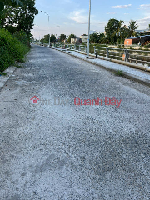 ĐẤT ĐẸP - MẶT TIỀN - Bán GẤP Lô Đất Tiềm Năng Tại Bờ Kè Rạch Hàng Bàng, P. Long Tuyền, Cần Thơ _0