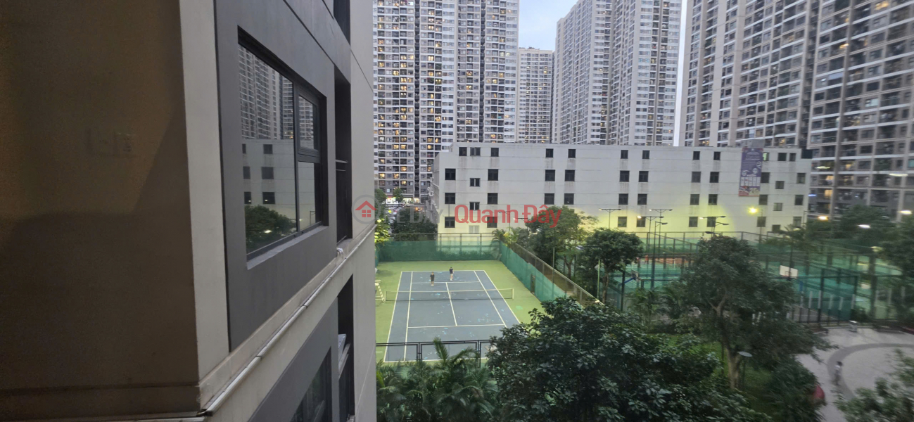 , Please Select Residential, Sales Listings đ 2.3 Billion