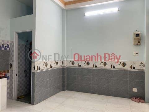 ► 2.25 billion House near Ly Thai To street, 2.5 floors, sturdy, clean, beautiful, 3 bedrooms _0