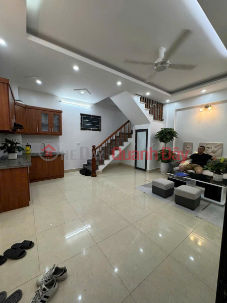 CAU GIAY HOUSE – 5 FLOORS – EXPANDING AT THE BACK – 12M FROM THE STREET – PRICE 9.8 BILLION Sales Listings