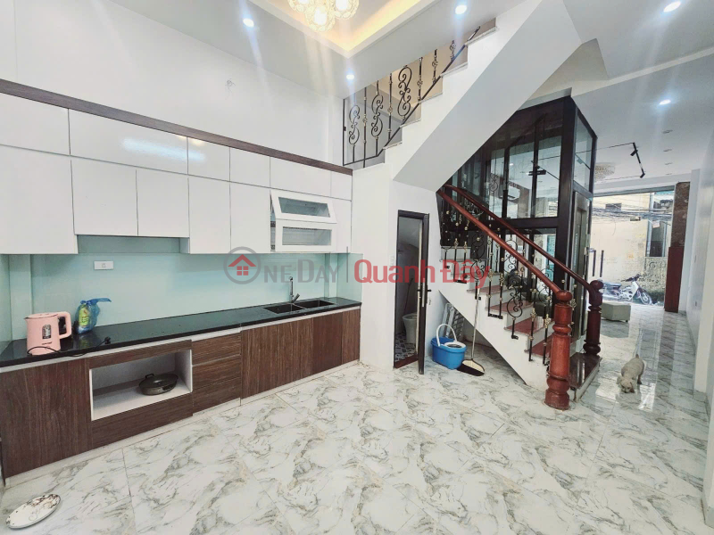 đ 12.8 Billion RARE ALLEY FRONTAGE FOR BUSINESS - DAO TAN - BA DINH - 55M X 6 FLOORS WITH ELEVATOR - BEAUTIFUL HOUSE WITH FULL INTERIOR