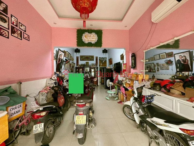 Selling a business front house with 8 rooms, super cheap price, only 3,690 Sales Listings