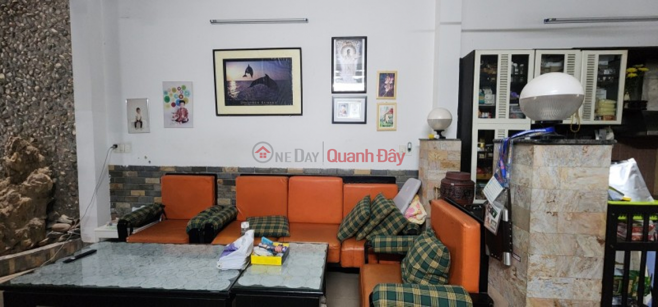 ► 2 MT Nguyễn Tất Thành đoạn Hải Châu, 125m2, 4 tầng cực xịn, 18.x nhỏ Niêm yết bán