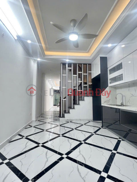 STUNNING 6-STORY HOUSE IN DAI HUNG - GARAGE - ELEVATOR - TOP-NOTCH AMENITIES - EXTREMELY COMFORTABLE LIVING _0