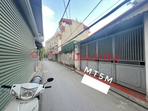 Land for sale in Ngoc Thuy, 120m², accessible by car, suitable for business, price over 100\/m² - cheapest in the area! _0