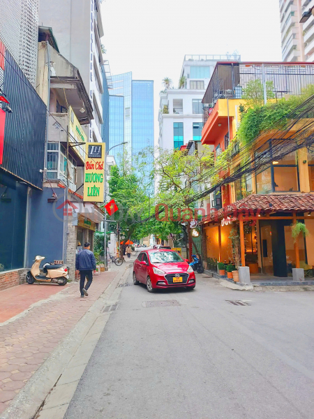 Car-friendly alley frontage, business on Lang Ha street 51m² x 5 floors x frontage 4.2m - 18.8 billion Vietnam | Sales | đ 18.8 Billion