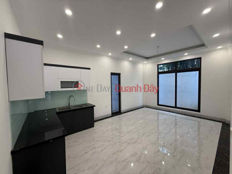 Property Search Vietnam | OneDay | Nhà ở, Niêm yết bán bán nhà Hoa Lâm-Việt Hưng, 83m x 5 tầng, thang máy, gara, nở hậu, 6 ngủ khép kín, dòng tiền 400tr/năm