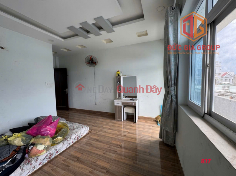 đ 32 tỷ, Bán căn biệt thự sân vườn gần 1000m2, gần cầu Hoá An, đường nhựa 6m, giá tốt