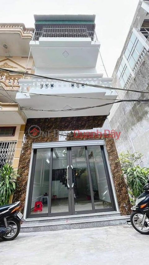 3-storey house for sale at lane 264 Nguyen Luong Bang - HD City _0