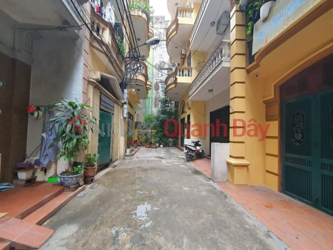 Extremely Cheap-Extremely Rare-Subdivision Avoiding Cars-Hoang Quoc Viet Street-57m2-Only 11 Billion _0