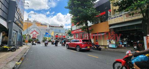 House for rent on Tan Huong Street, 74m², 4 floors - Bustling service area day and night. _0