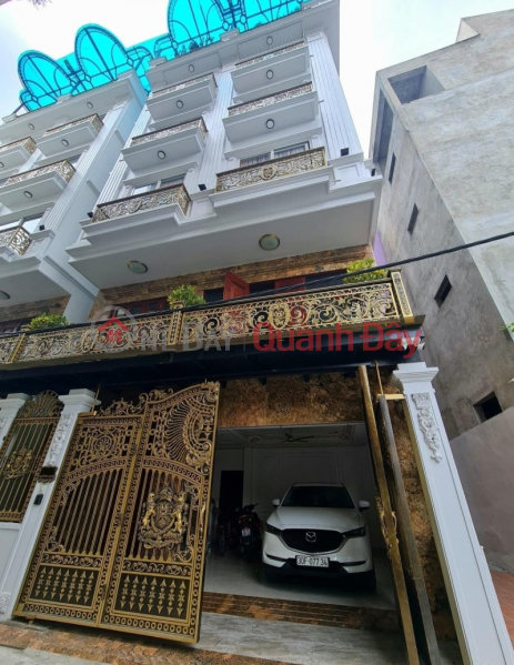 Beautiful House in Co Linh Street, Corner Lot, 7m Frontage, Modern Design, Elevator, House with 4 Open Sides. Sales Listings
