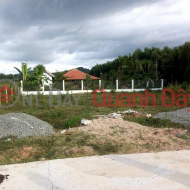 The owner sells 2 beautiful plots of land near the river bank, with spacious concrete road frontage at Song Cau - Khanh Vinh!!! _0