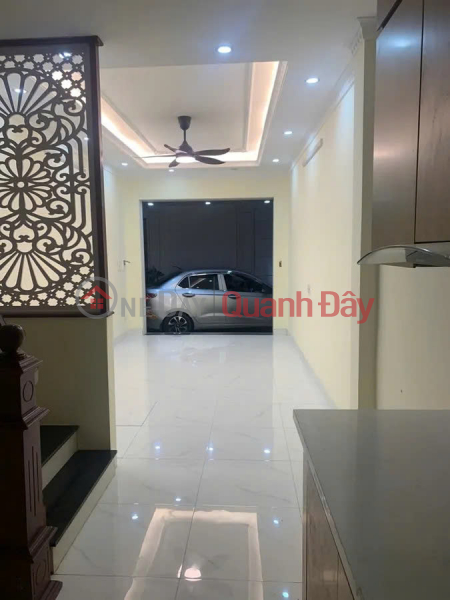 đ 6,1 tỷ NHÀ MỚI Ô TÔ ĐỖ CỬA Bát Khối 32m2 X 6 tầng,mặt tiền 6.1 tỷ Long Biên.