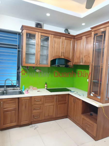 Cho thuê nhà mặt phố Giáp Bát - Kim Đồng, 35m² x 5 tầng, thiết kế 3 phòng ngủ 13,5 triệu | Việt Nam | Cho thuê đ 13,6 triệu/ tháng