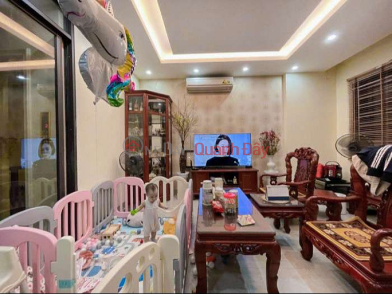 Property Search Vietnam | OneDay | Nhà ở Niêm yết bán Nhà đẹp ở ngay Ngô Gia Tự, Long Biên, oto tránh sát phố 52m2x 5 tầng, mặt: 6m, 8 tỷ 5