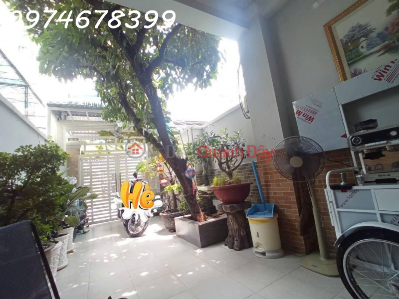 CHÍNH CHỦ CẦN BÁN Q.4 - CĂN NHÀ Tâm huyết chủ TỰ TAY XÂY - 82m2 NHÀ ĐẸP, RỘNG THOÁNG, COI LÀ THÍCH NGAY - 8 Niêm yết bán