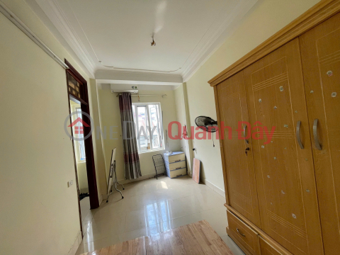Cho thuê nhà 293 Tân Mai, 35m2, 3.5 tầng, 2 ngủ, 8 Triệu KD online kết hợp ở gia đình _0