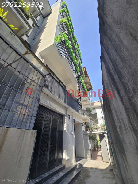House for sale on Nguyen Ngoc Vu Street, Cau Giay District. Area 92m2, 7 floors. Frontage 7.2m2. Selling price 27 billion VND. Sales Listings