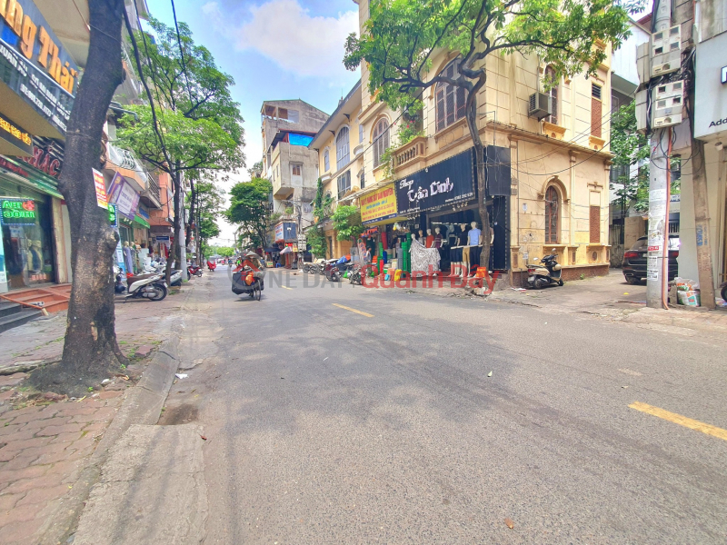 URGENT SALE OF HOUSE ON LE HONG PHONG STREET, VIP HA DONG - TOP BUSINESS - WIDE SIDEWALK, NEAR HA DONG MARKET GATE - Sales Listings